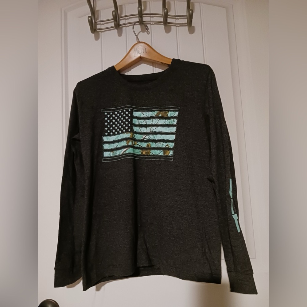 EUC Realtree longsleeve shirt
